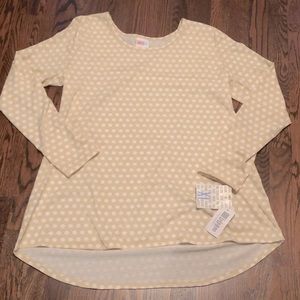 NWT Lularoe Lynnae Top